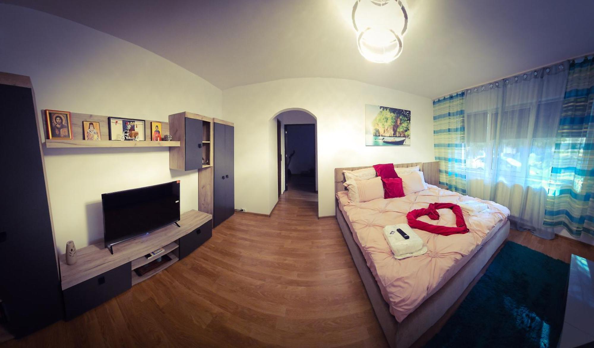 Mony Apartaments Roman Exterior foto